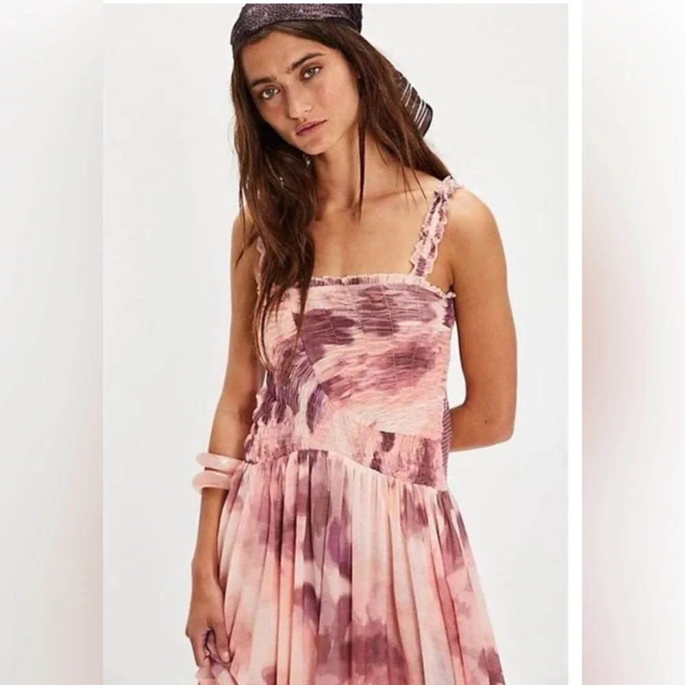Free People NWOT Tessa Smocked Dress in Pink Rose Size Large - Picture 1 of 6